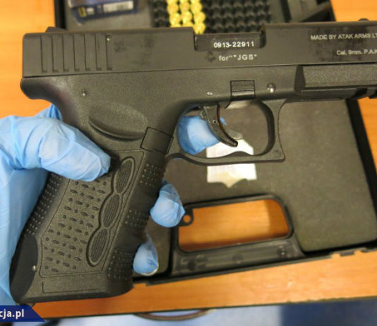 pistolet 9 mm PAK